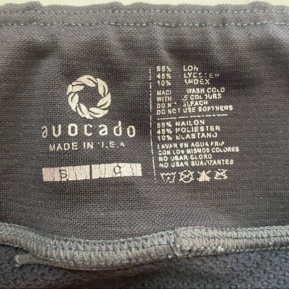 Avocado Seamless Leggings. Size Small - Picture 6 of 7